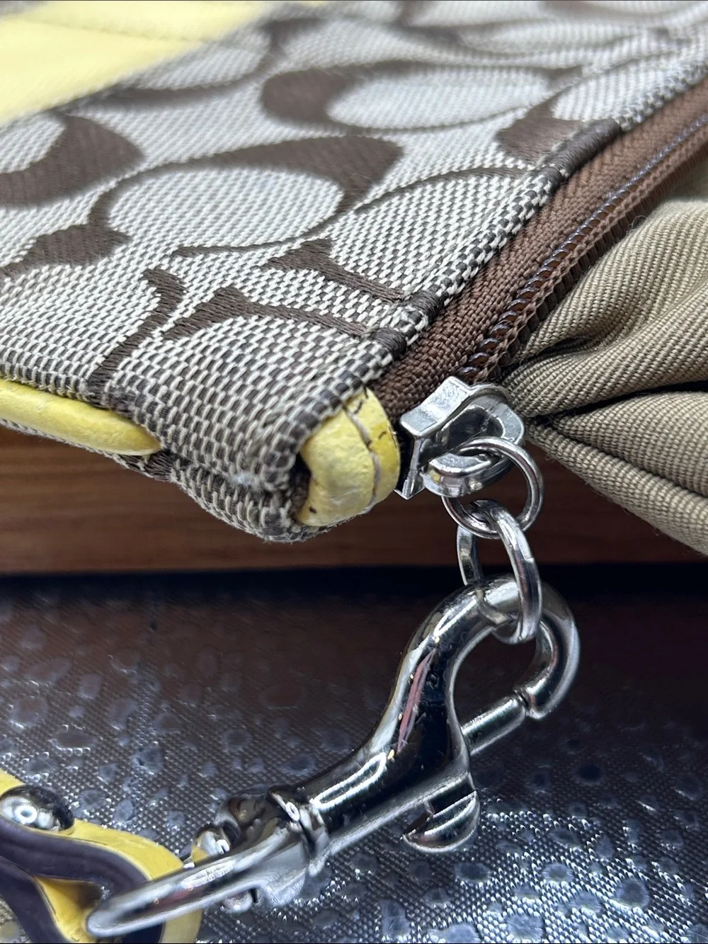 COACH 40028 Legacy Stripe Yellow Brown Monogram Zip Leather Wristlet Tag 6” X 4”